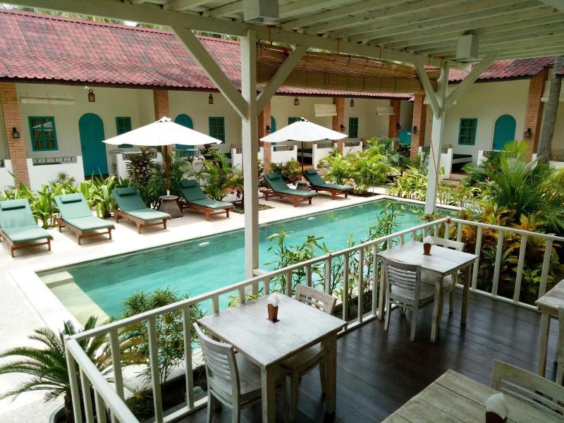 White Coconut Cottage image