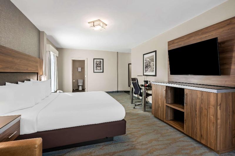 The Penn Stroud Hotel Ascend Collection image