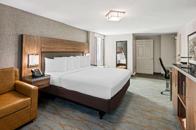 The Penn Stroud Hotel Ascend Collection image