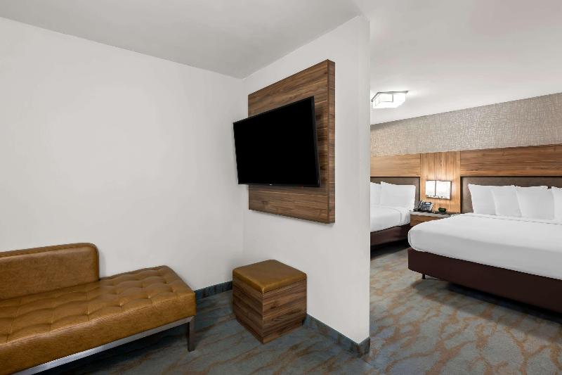The Penn Stroud Hotel Ascend Collection image