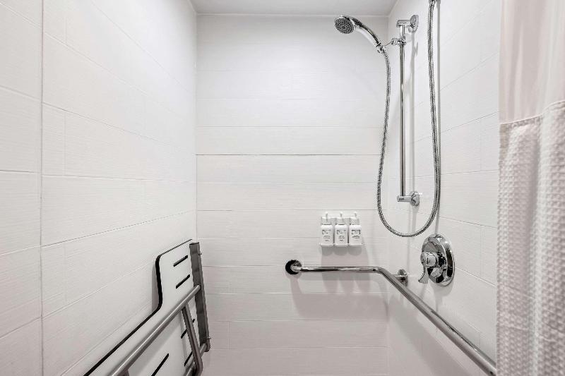 The Penn Stroud Hotel Ascend Collection image