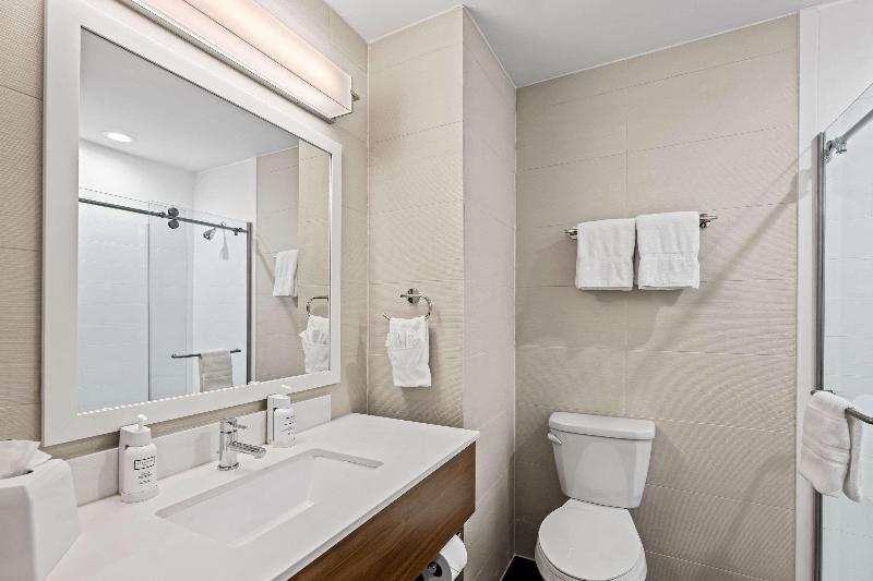 The Penn Stroud Hotel Ascend Collection image