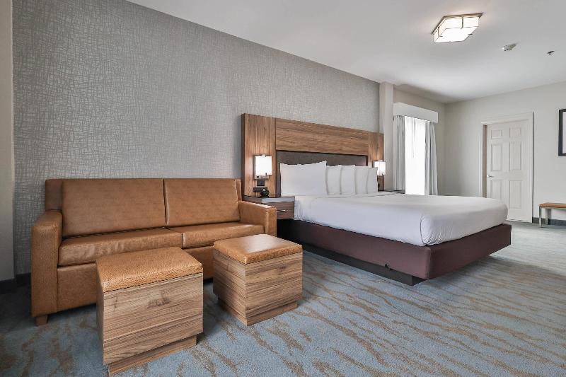 The Penn Stroud Hotel Ascend Collection image