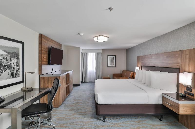The Penn Stroud Hotel Ascend Collection image