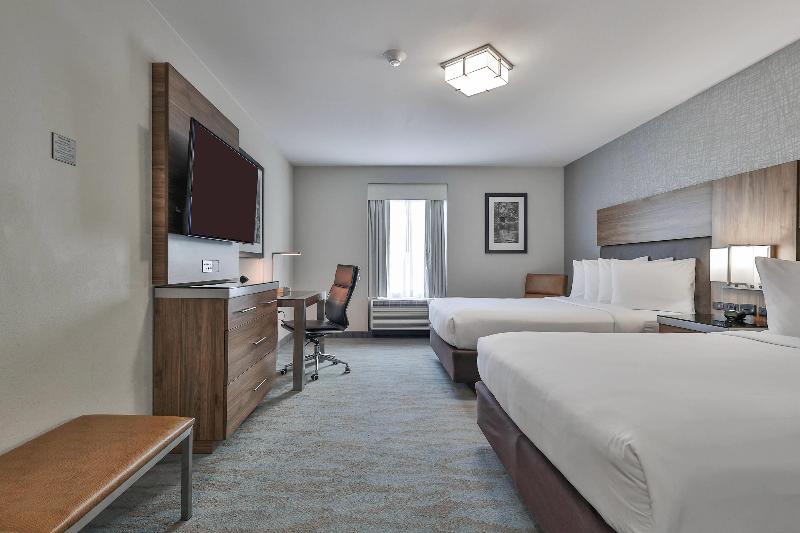 The Penn Stroud Hotel Ascend Collection image