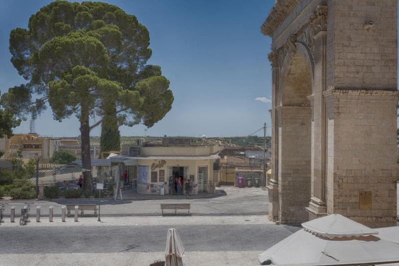 Porta Nazionale Dependance image