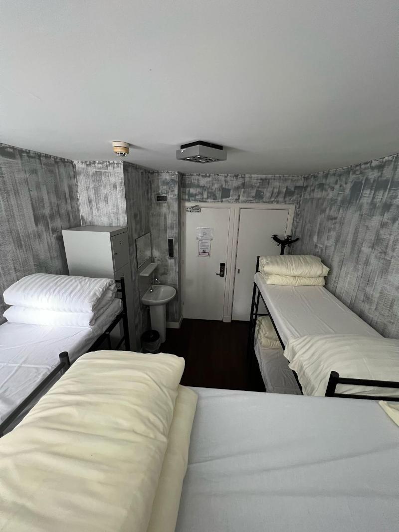 Amigo Budget Hostel image