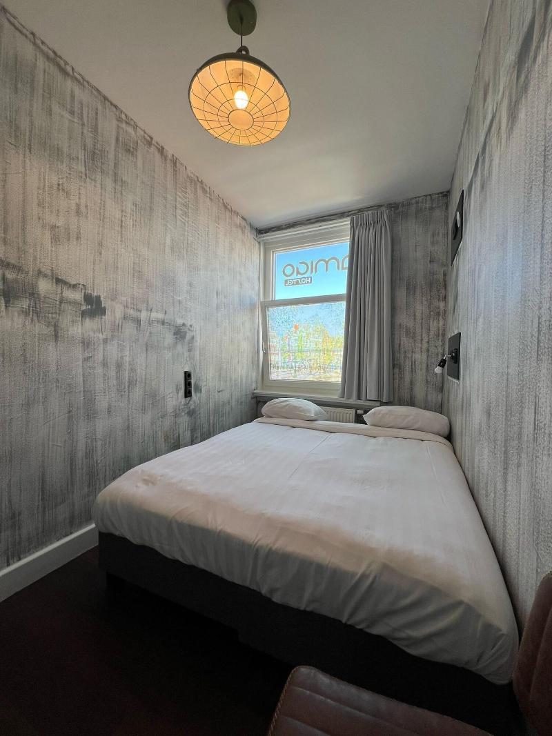 Amigo Budget Hostel image