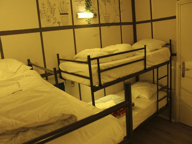 The Golden Stork - Hostel image