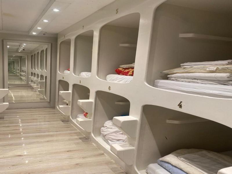 The Golden Stork - Hostel image
