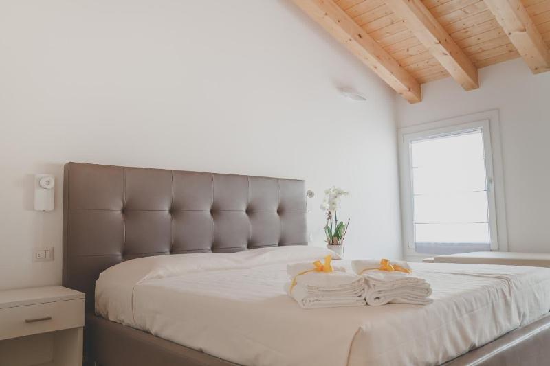 Terra Ferma Rooms & More 5