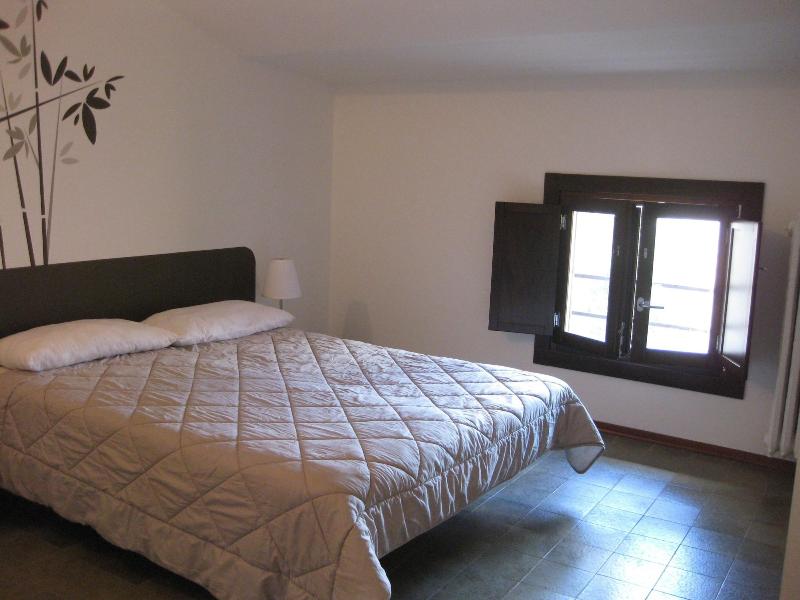 Low Cost Ferrara image