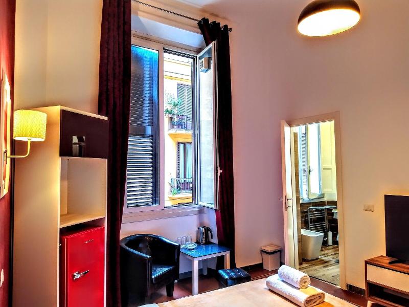 Nik King Rooms image
