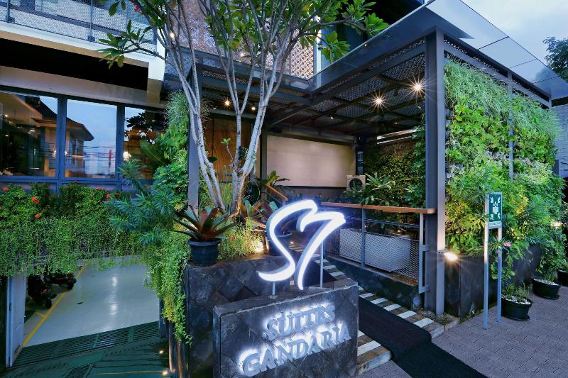 S7 Suites Gandaria image