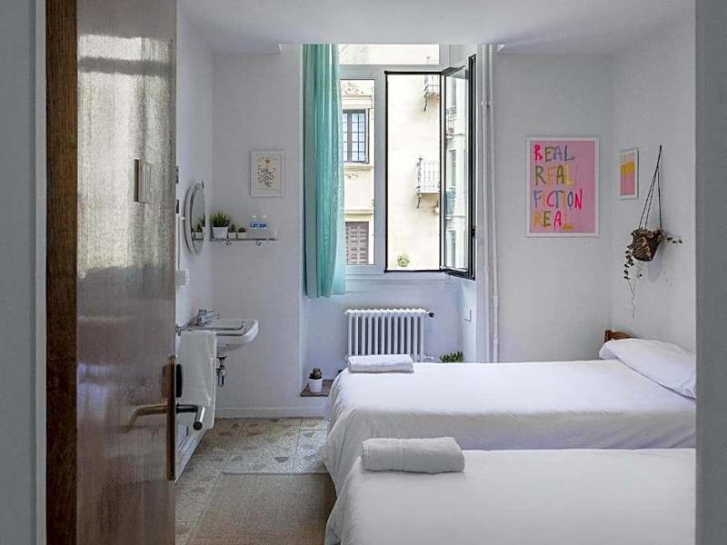 A Room In The City image