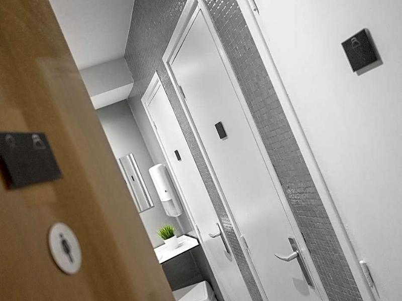 A Room In The City image
