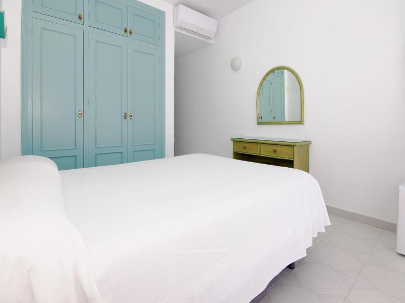 Hostal Manolo image