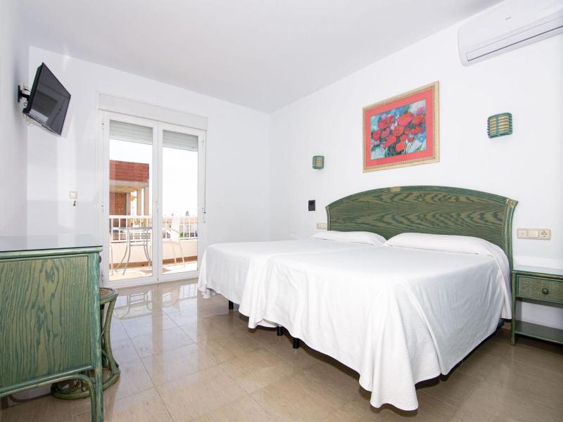 Hostal Manolo image