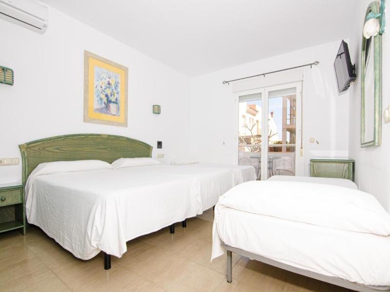 Hostal Manolo image