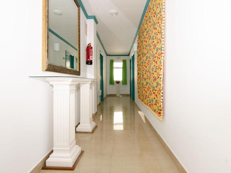 Hostal Manolo image