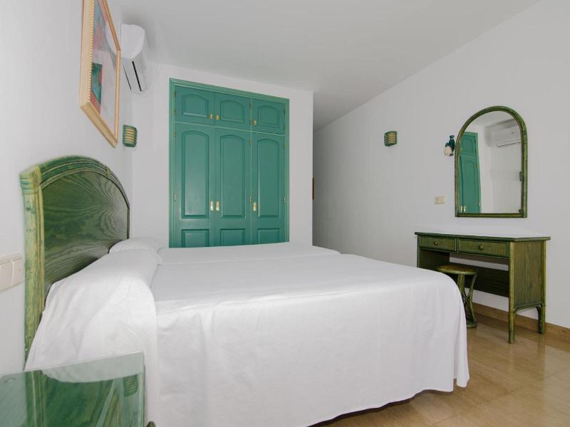 Hostal Manolo image