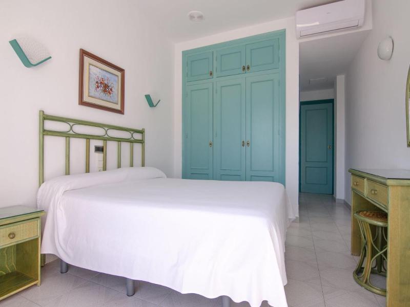 Hostal Manolo image