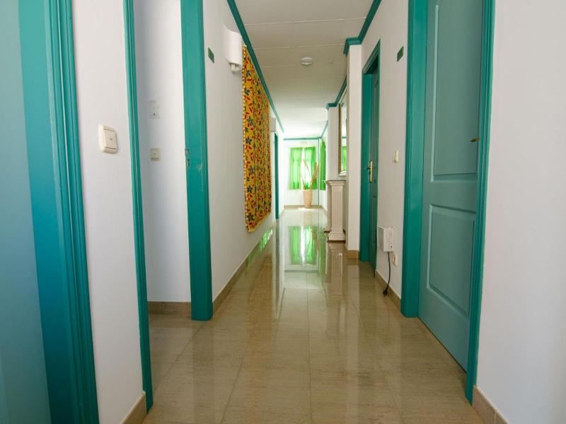 Hostal Manolo image