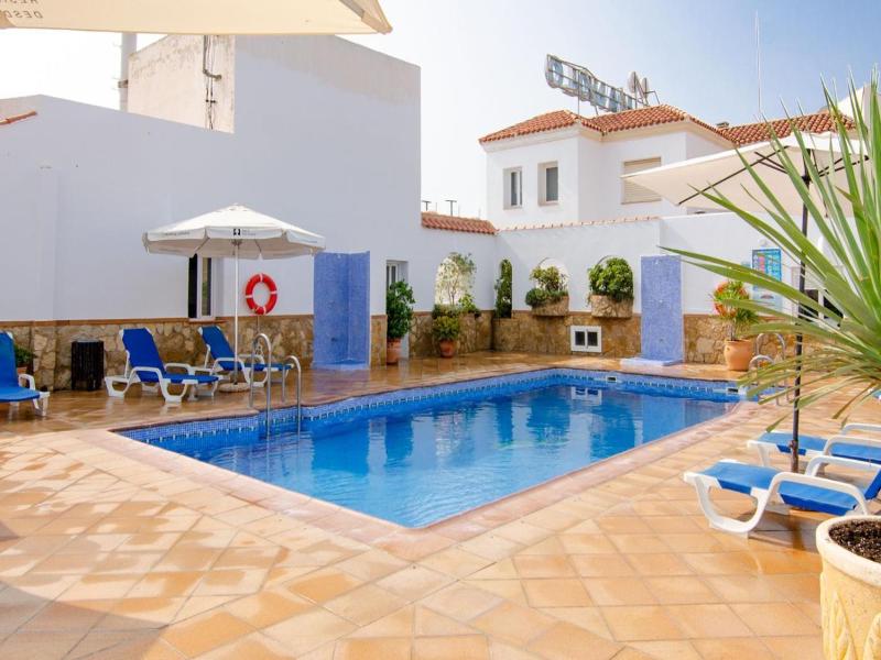 Hostal Manolo image
