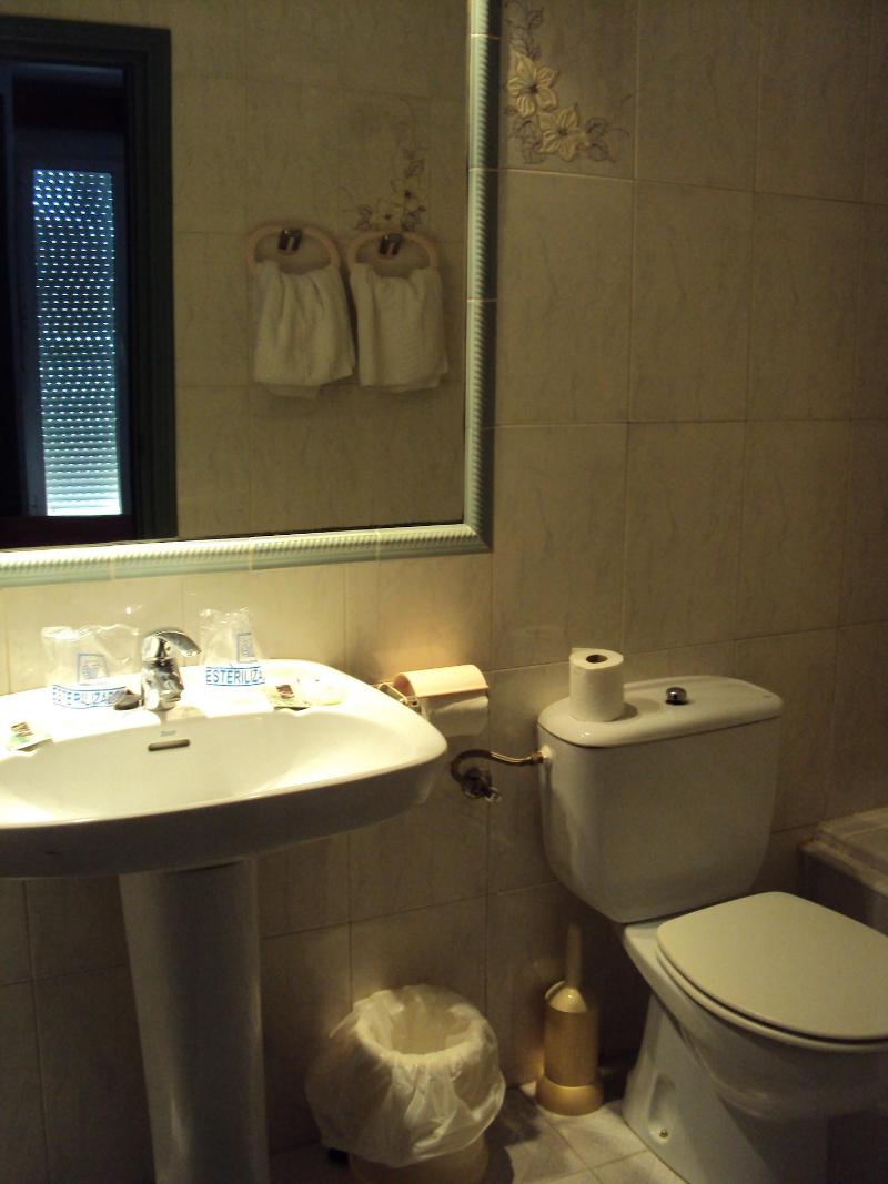 Hostal Manolo image