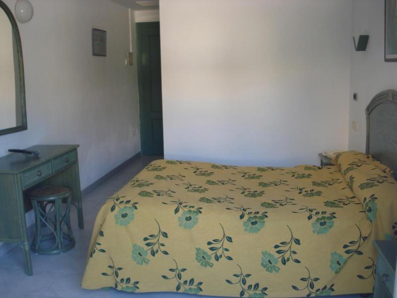 Hostal Manolo image