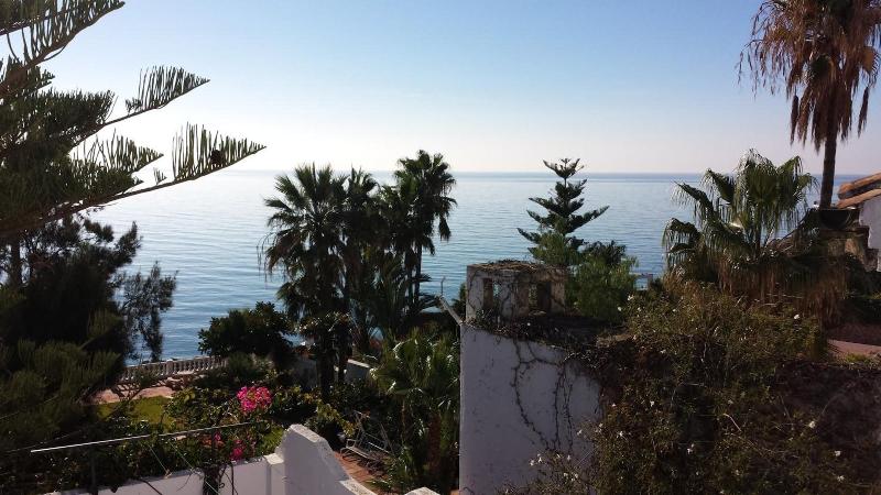 Hostal Tres Soles image