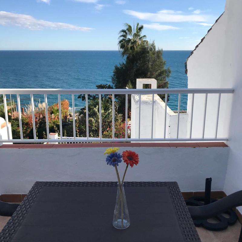 Hostal Tres Soles image