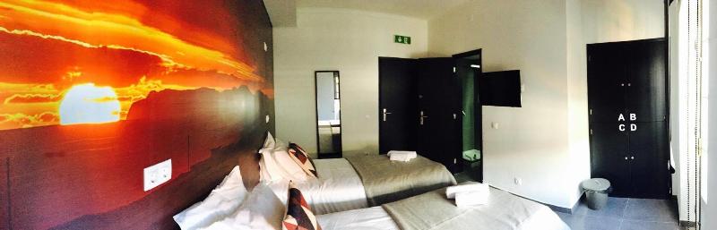 Globo Happy Hostel image