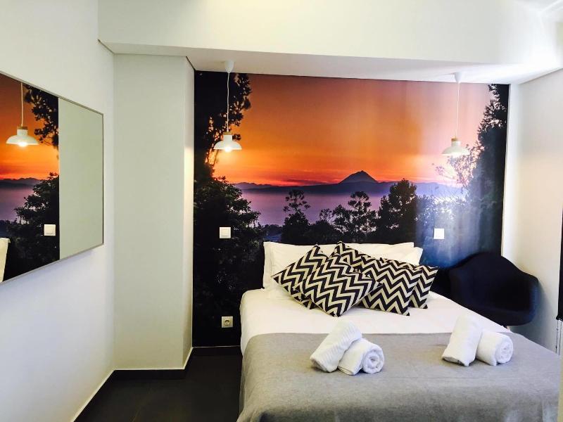 Globo Happy Hostel image