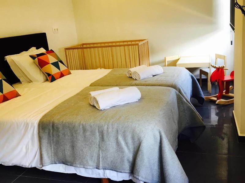 Globo Happy Hostel image
