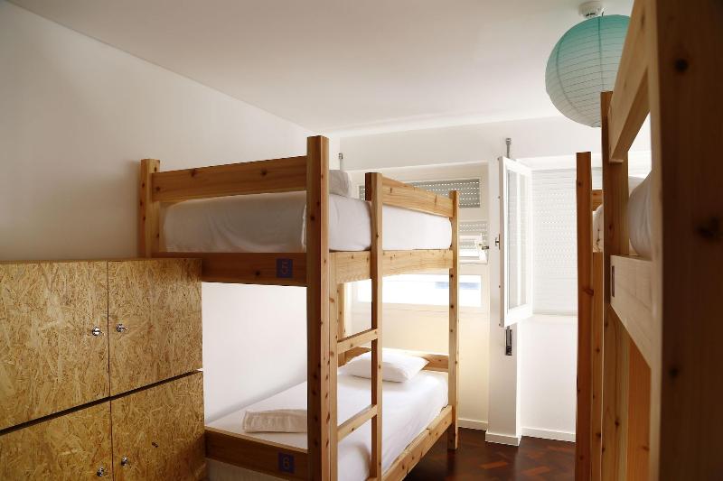 City's Hostel Ponta Delgada image