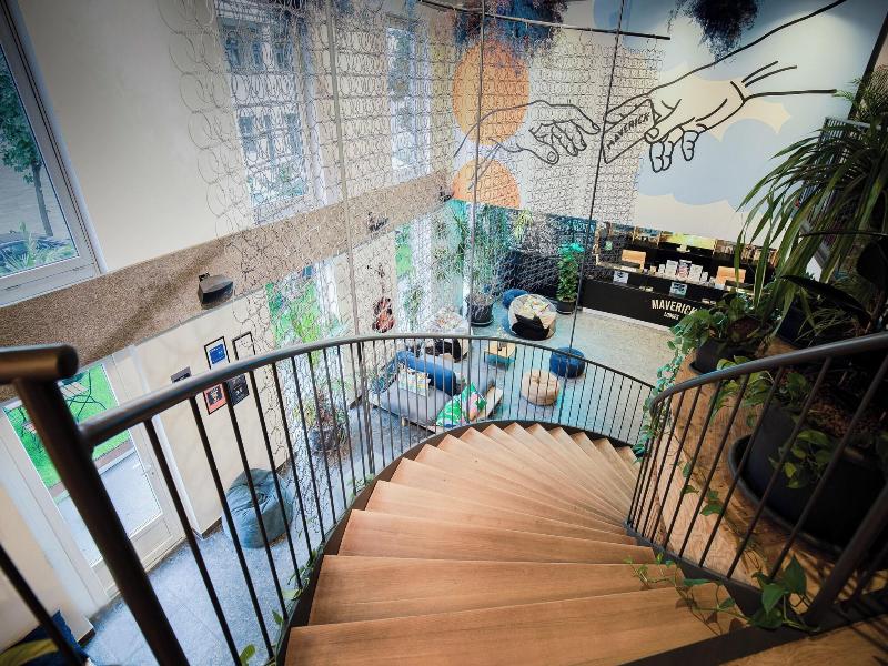 Maverick Hotel & Student Lodge image