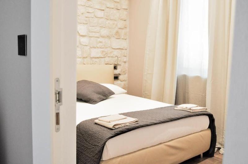 Olivia Rooms Eurialo image
