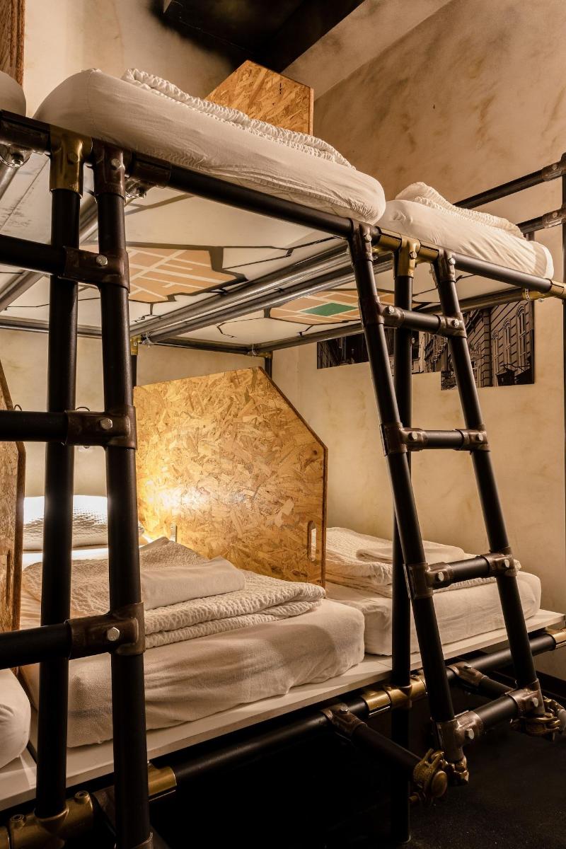 Chillout Hostel Zagreb image