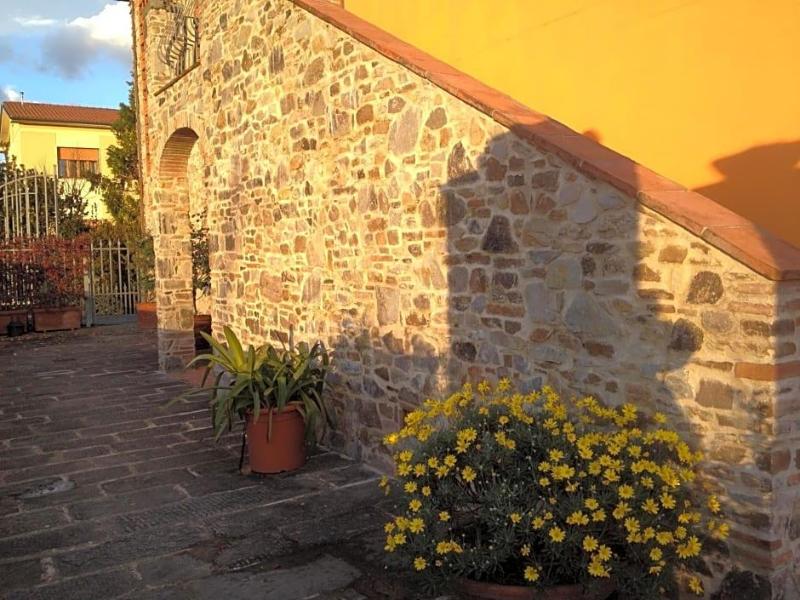 Corte Capitani image