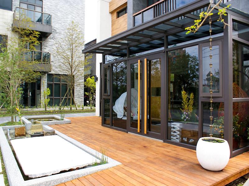 Sunny Stream Villa image