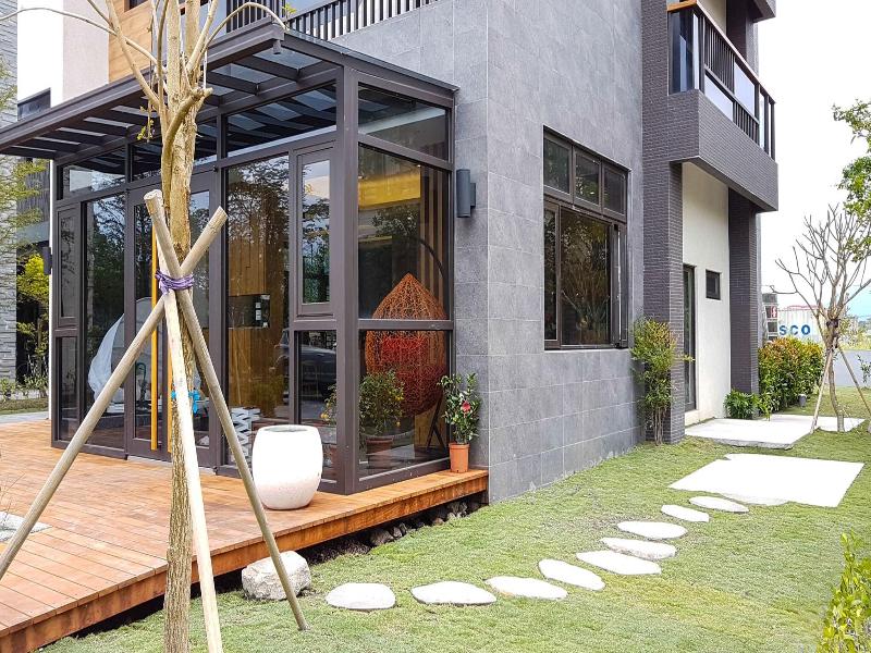 Sunny Stream Villa image