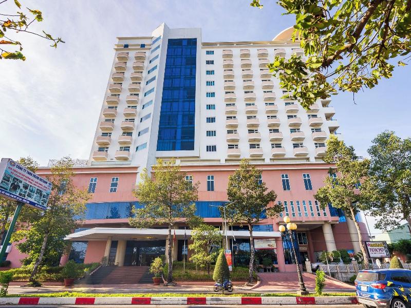 Golf Phu My Hotel image