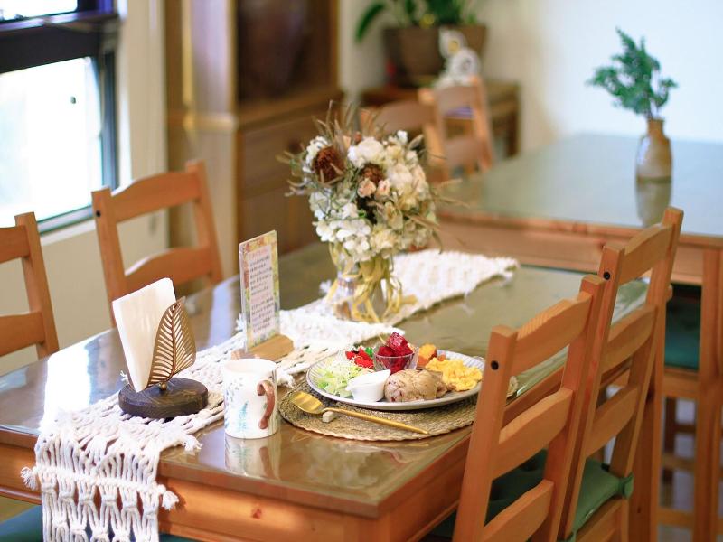 Pottery Flower B&B image