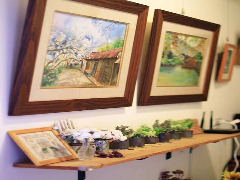 Pottery Flower B&B image