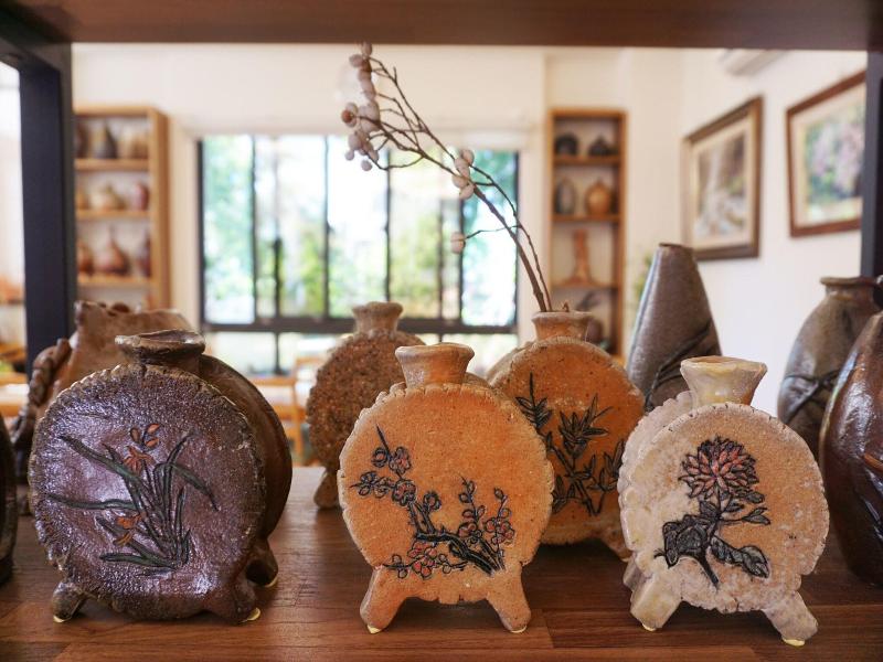 Pottery Flower B&B image