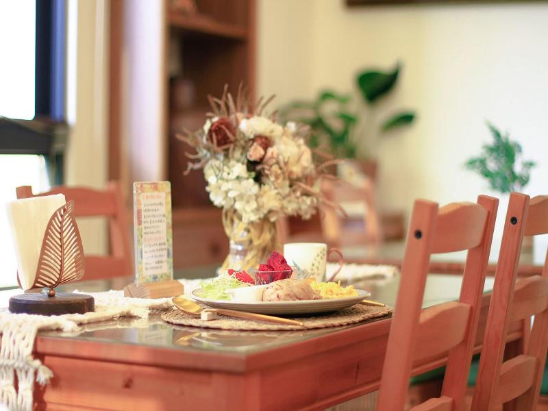 Pottery Flower B&B image
