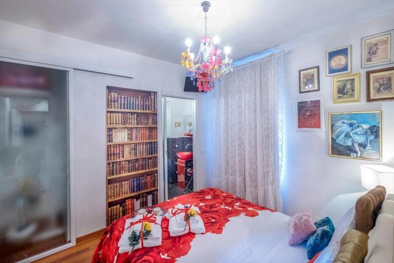 Abbraccio Di Romeo E Giulietta image