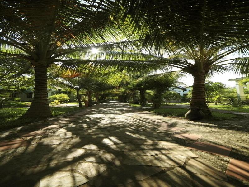 Con Ga Vang Resort image