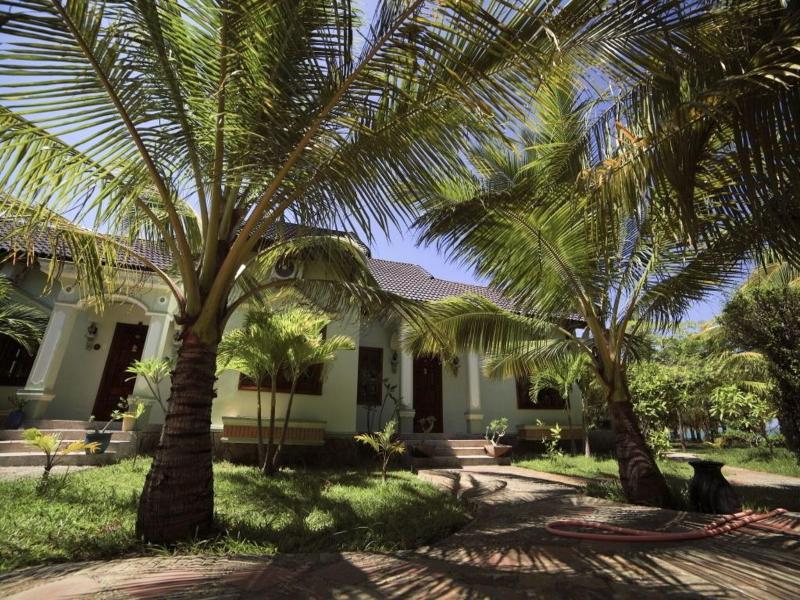 Con Ga Vang Resort image